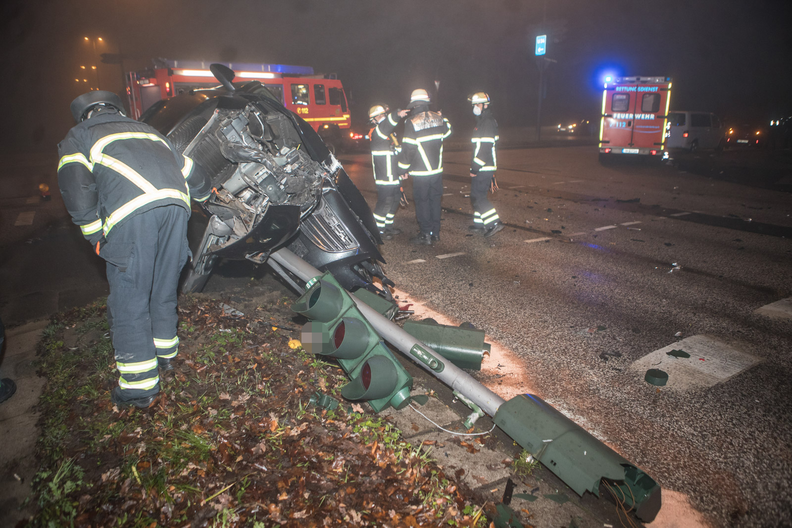 Ampel ausgefallen - schwerer Verkehrsunfall mit 3 verletzten Personen ...